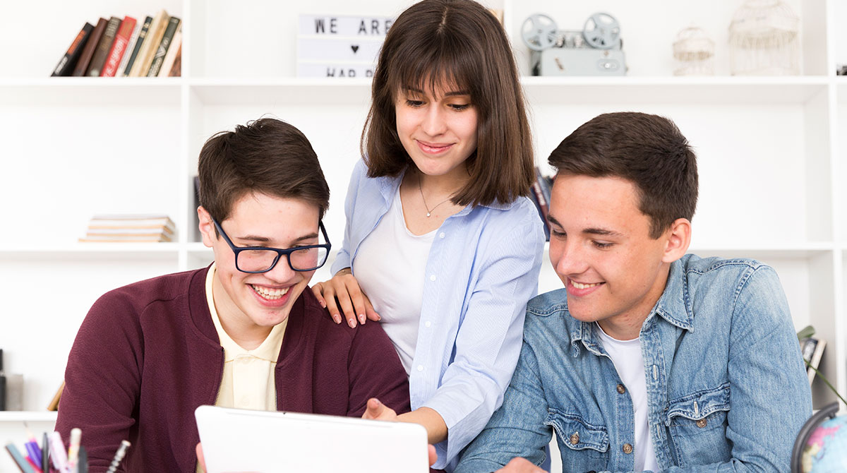 How to Maintain The Goods Credit Score in College